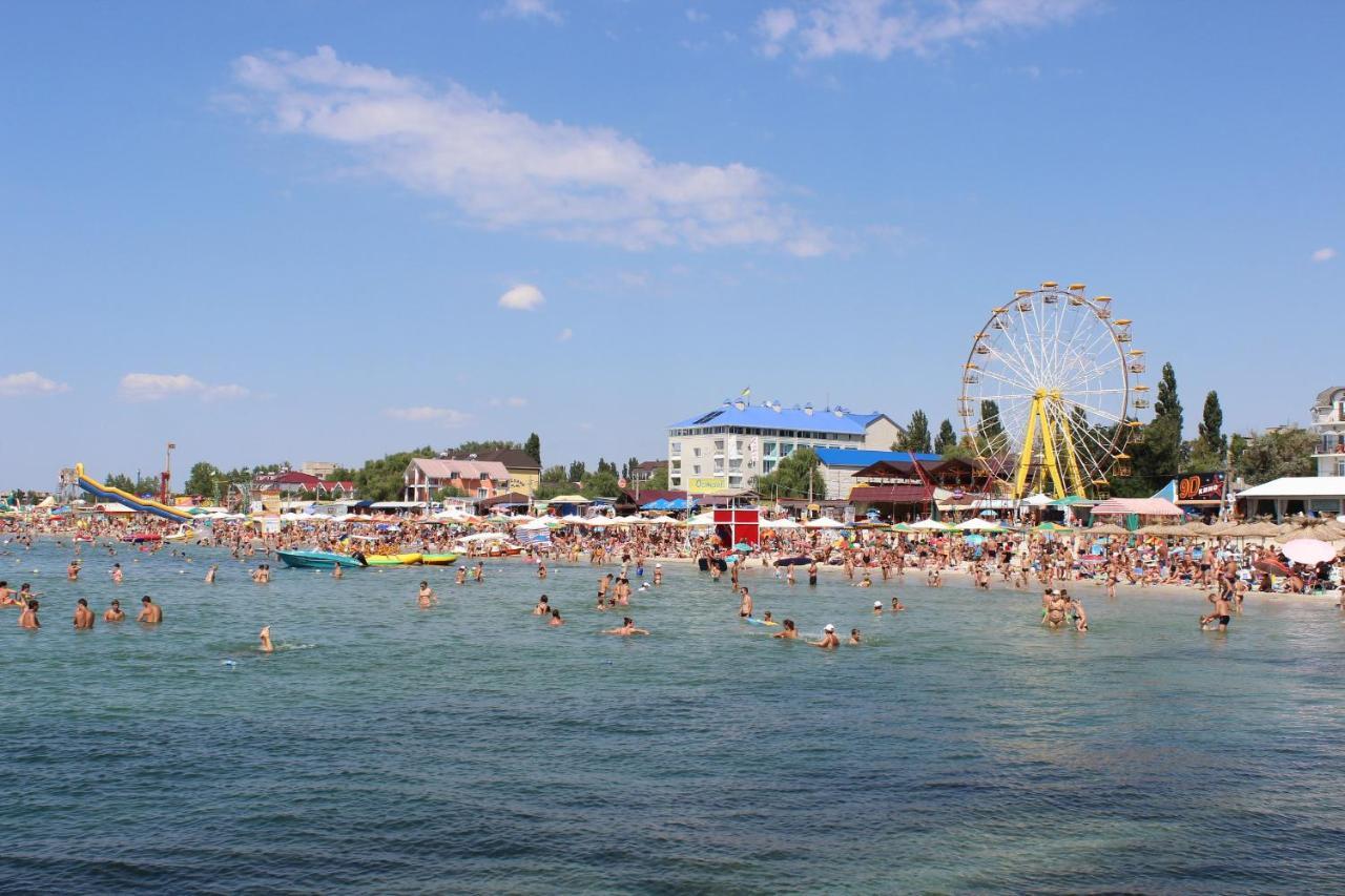 Hotel Lastochka Salisnyj Port Exterior foto